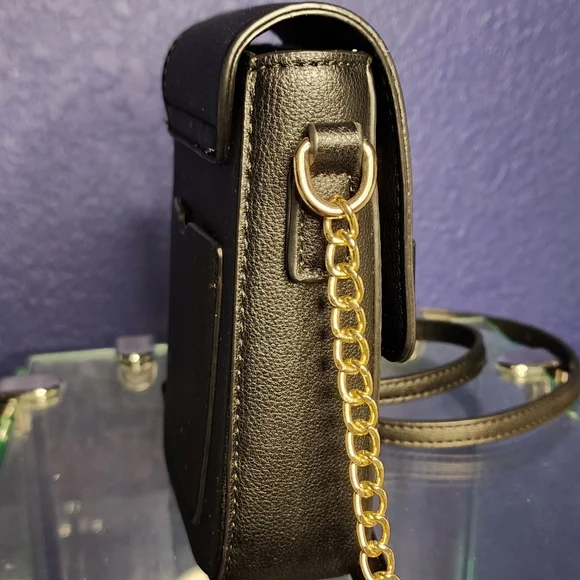 Black crossover purse - Picture 2 of 4